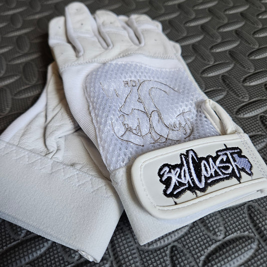 3C White Batting Gloves